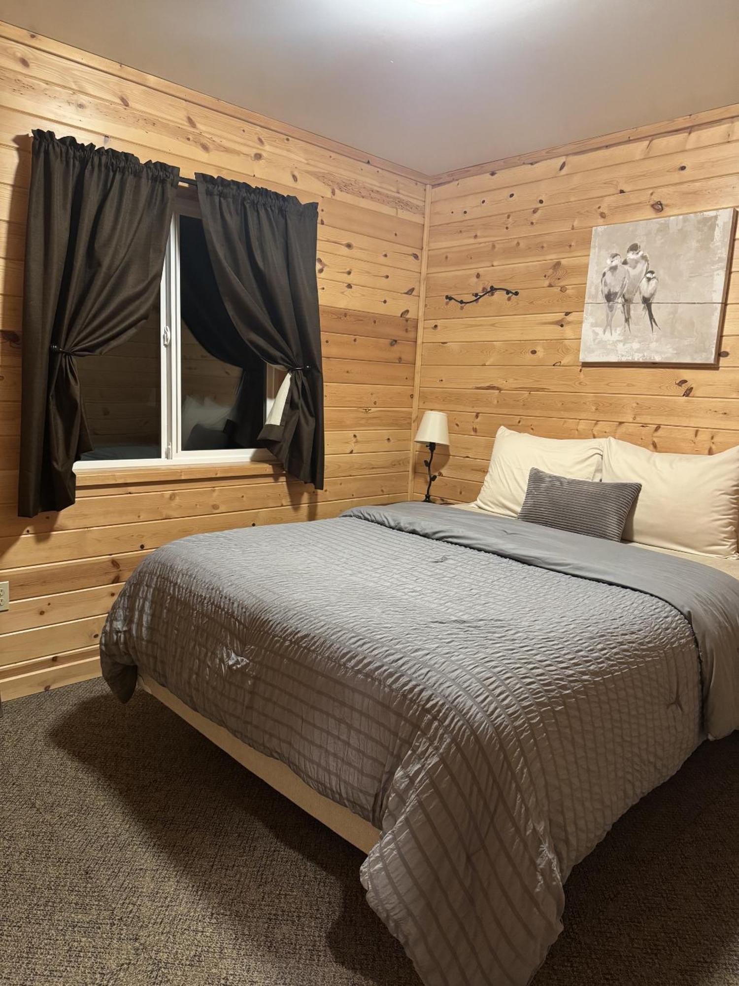 Susitna River Lodging, Backwoods Cabins Талкитна Экстерьер фото