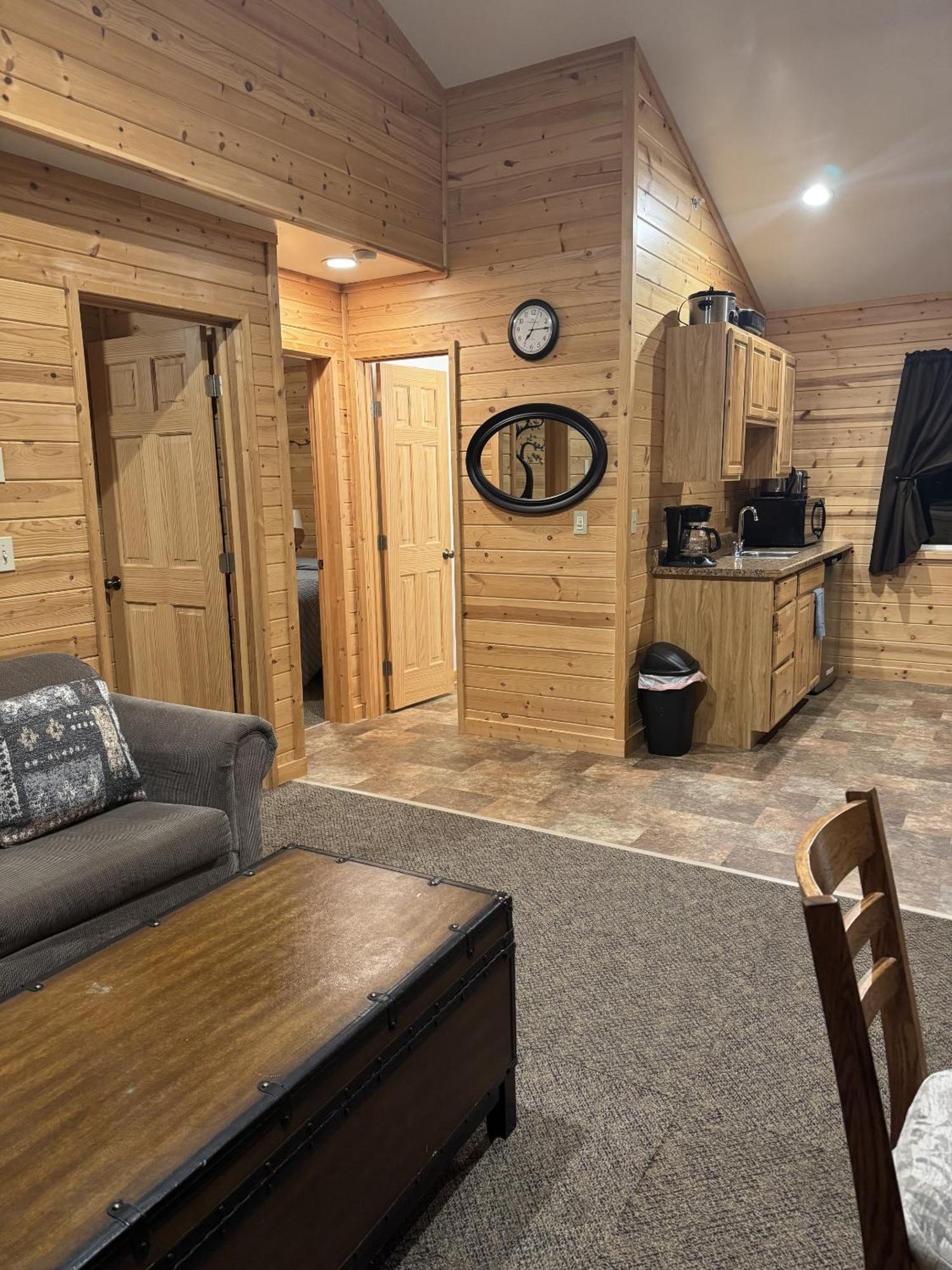 Susitna River Lodging, Backwoods Cabins Талкитна Экстерьер фото